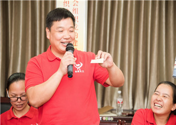 陳斌：公益是一種信仰，何樂不為？